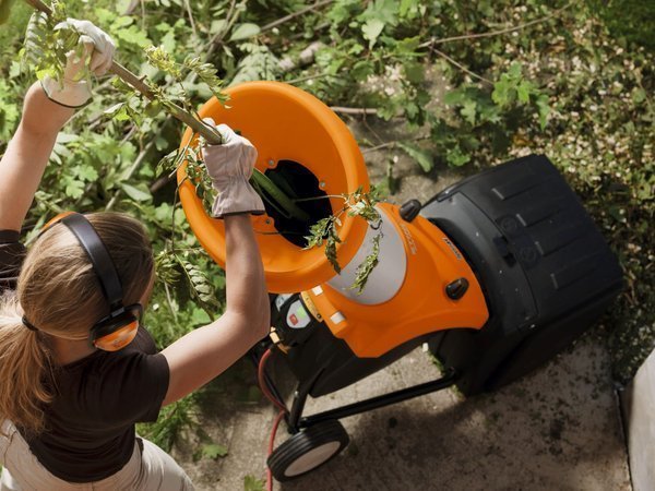 BROYEUR DE BRANCHES STIHL GHE 250 – vue 2