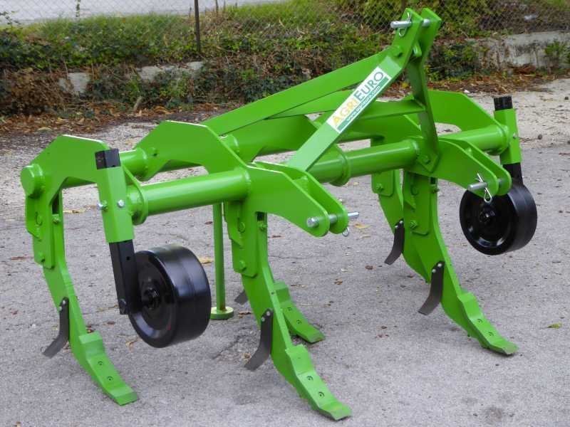 Décompacteur agricole sur tracteur AgriEuro serie 170 Standard à 5 dents – avec roues en acier – vue 2