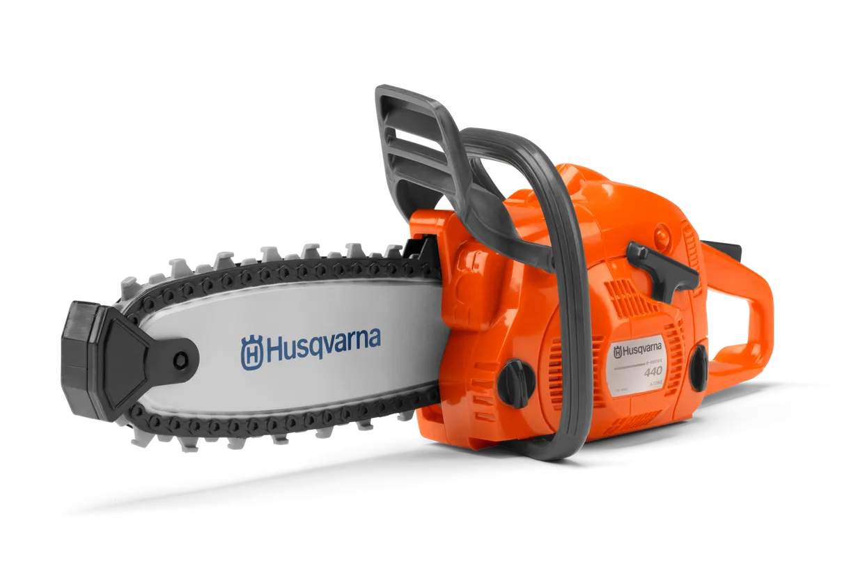 Jouet tronçonneuse 440E – Séries – Husqvarna – dès 3 ans Jouet tronçonneuse 440E – Séries – Husqvarna – dès 3 ans